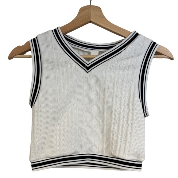 SHEIN White with Black Stripes V-Neck Varsity Cropped Sweater Vest Size 11-12Y☀️ - Picture 1 of 12